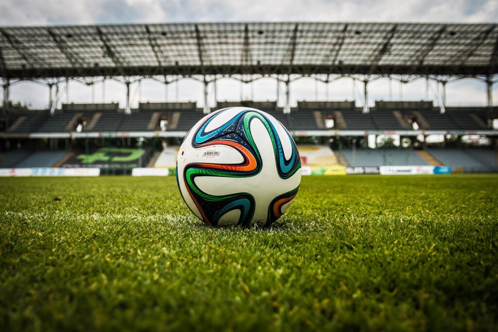 Fußball in einem Stadion