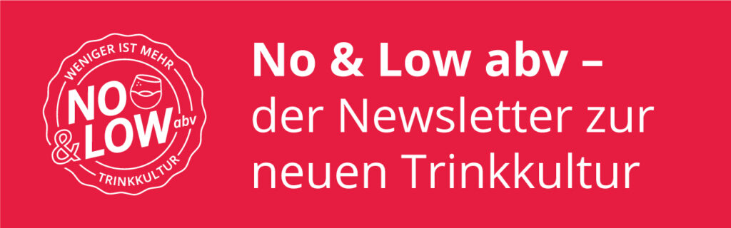 Ein rotes Logo mit einer weißen Aufschrift "Now & Low", erstellt von der Initiative Mehr vom Leben.